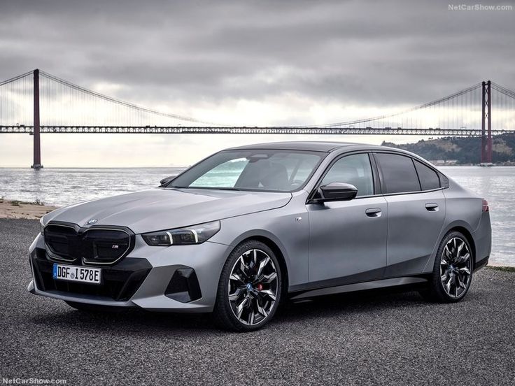 BMW COMMODO IPSUM